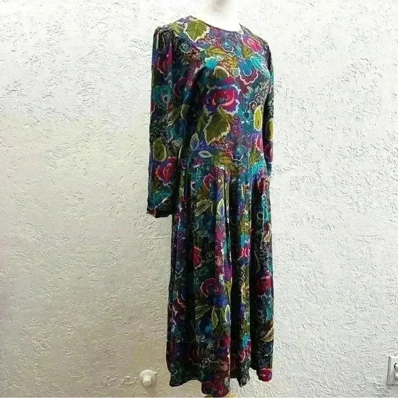 Vintage floral/paisley printed midi dress with long sleeves size 6 - Picture 4 of 9